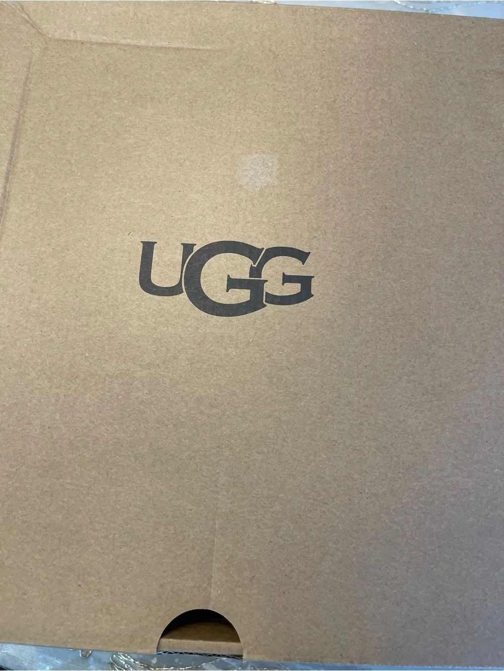 NWB Ugg women’s classic ultra mini alpine boots color chestnut size 8